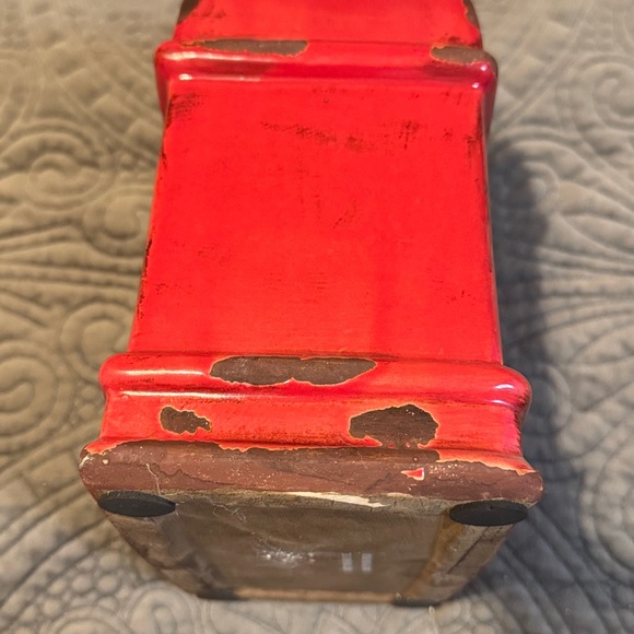 Red Decorative Ceramic Vase with removable finial top. - Picture 8 of 9